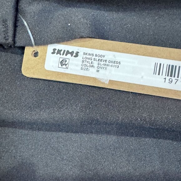 SKIMS Body Long Sleeve Square Neck Dress Onyx Black Size M NWT Sculpt Fit - Picture 3 of 4